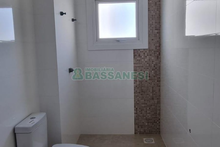 Apartamento com 168m², 3 dormitórios, 3 vagas, no bairro Universitário em Caxias do Sul para Comprar