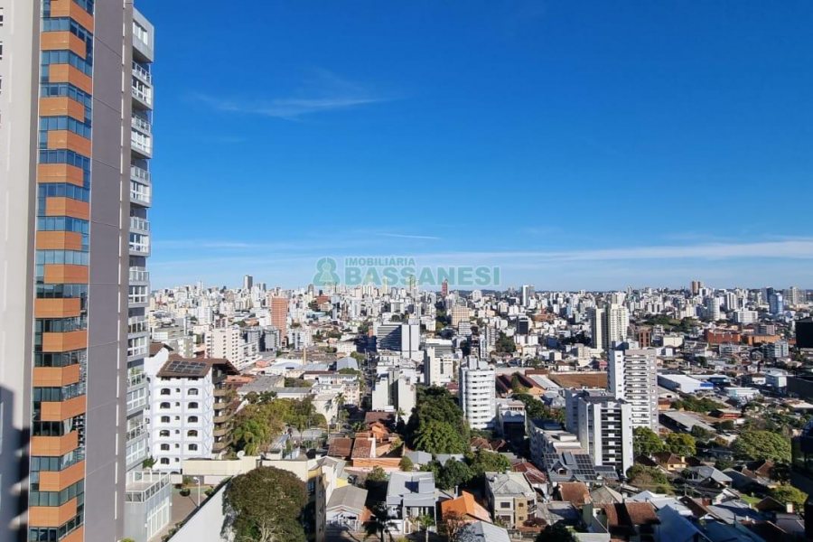 Apartamento com 168m², 3 dormitórios, 3 vagas, no bairro Universitário em Caxias do Sul para Comprar