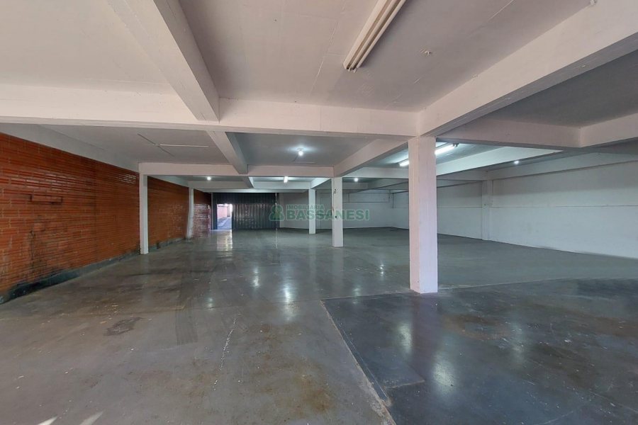 Pavilhão com 280m², no bairro Esplanada em Caxias do Sul para Alugar