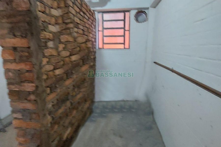 Pavilhão com 280m², no bairro Esplanada em Caxias do Sul para Alugar