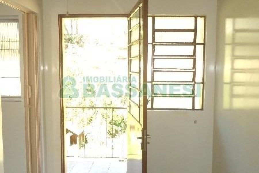 Casa com 216m², 3 dormitórios, 3 vagas, no bairro Cristo Redentor em Caxias do Sul para Comprar