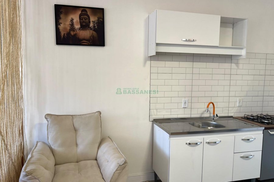 Apto Mobiliado com 37m², 1 dormitório, 1 vaga, no bairro Presidente Vargas em Caxias do Sul para Alugar