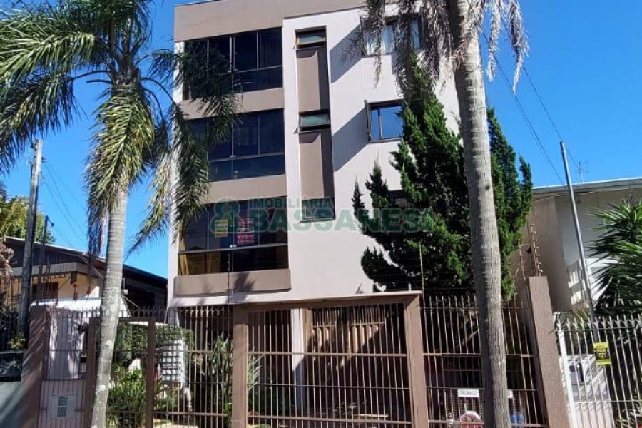 Apto Mobiliado com 80m², 2 dormitórios, 1 vaga, no bairro Medianeira em Caxias do Sul para Alugar
