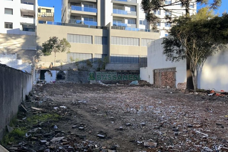 Terreno com 665m², no bairro São Pelegrino em Caxias do Sul para Alugar