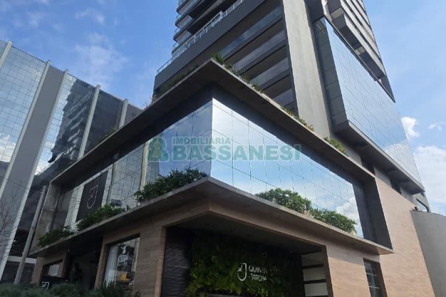 Sobreloja com 285m², 2 vagas, no bairro Exposição em Caxias do Sul para Alugar