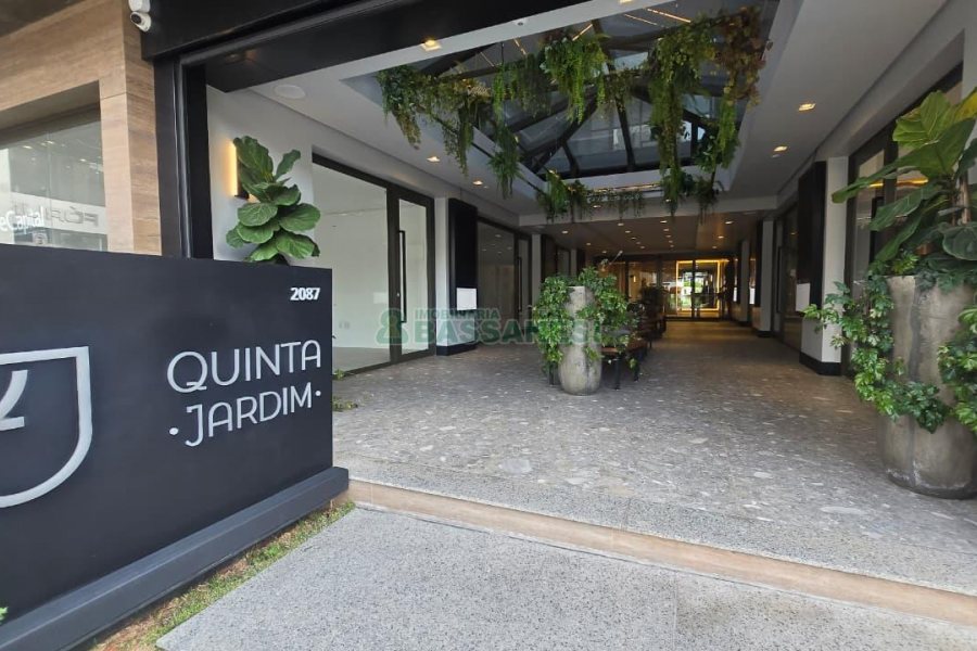 Sobreloja com 285m², 2 vagas, no bairro Exposição em Caxias do Sul para Alugar
