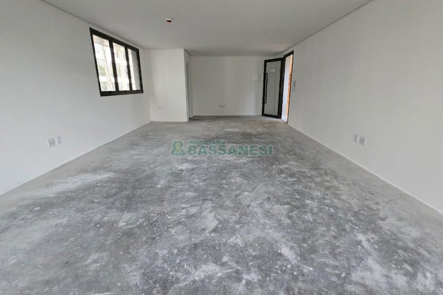 Sobreloja com 285m², 2 vagas, no bairro Exposição em Caxias do Sul para Alugar