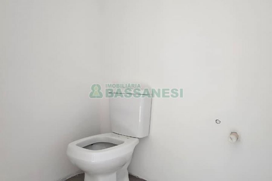 Sobreloja com 285m², 2 vagas, no bairro Exposição em Caxias do Sul para Alugar