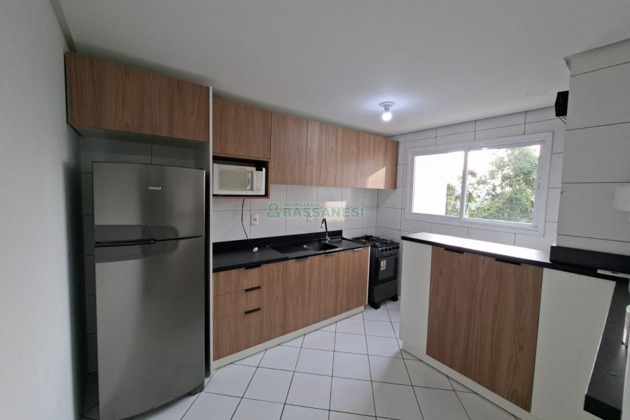 Apto Mobiliado com 50m², 2 dormitórios, 1 vaga, no bairro Diamantino em Caxias do Sul para Alugar