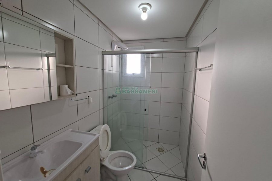 Apto Mobiliado com 50m², 2 dormitórios, 1 vaga, no bairro Diamantino em Caxias do Sul para Alugar