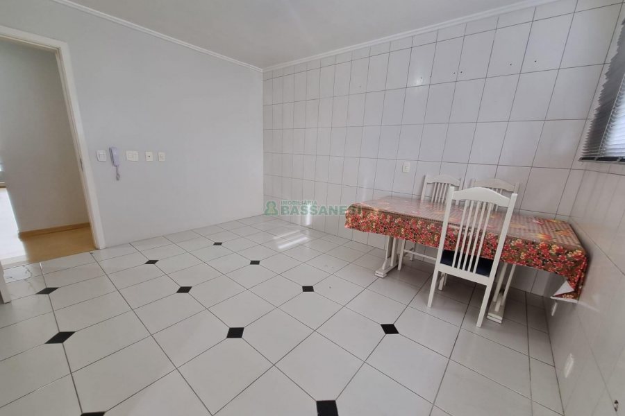 Apartamento com 94m², 2 dormitórios, 1 vaga, no bairro São Pelegrino em Caxias do Sul para Alugar