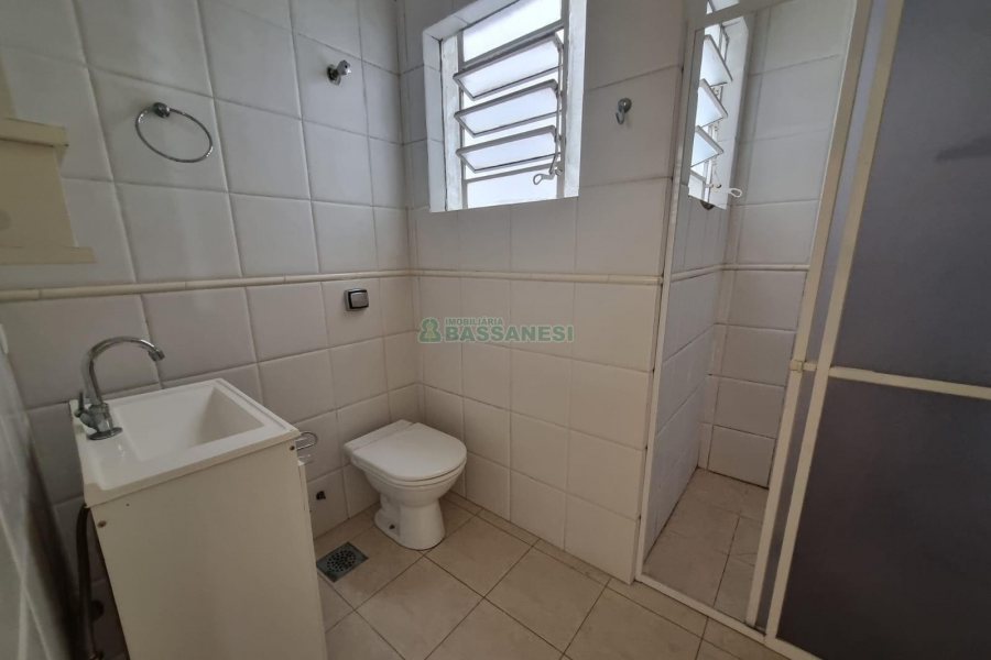 Apartamento com 94m², 2 dormitórios, 1 vaga, no bairro São Pelegrino em Caxias do Sul para Alugar