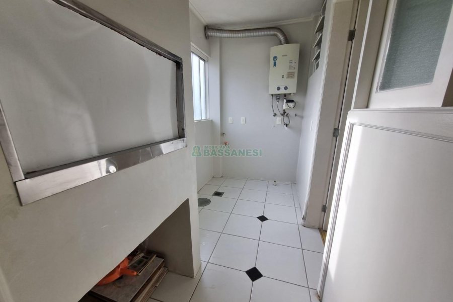 Apartamento com 94m², 2 dormitórios, 1 vaga, no bairro São Pelegrino em Caxias do Sul para Alugar