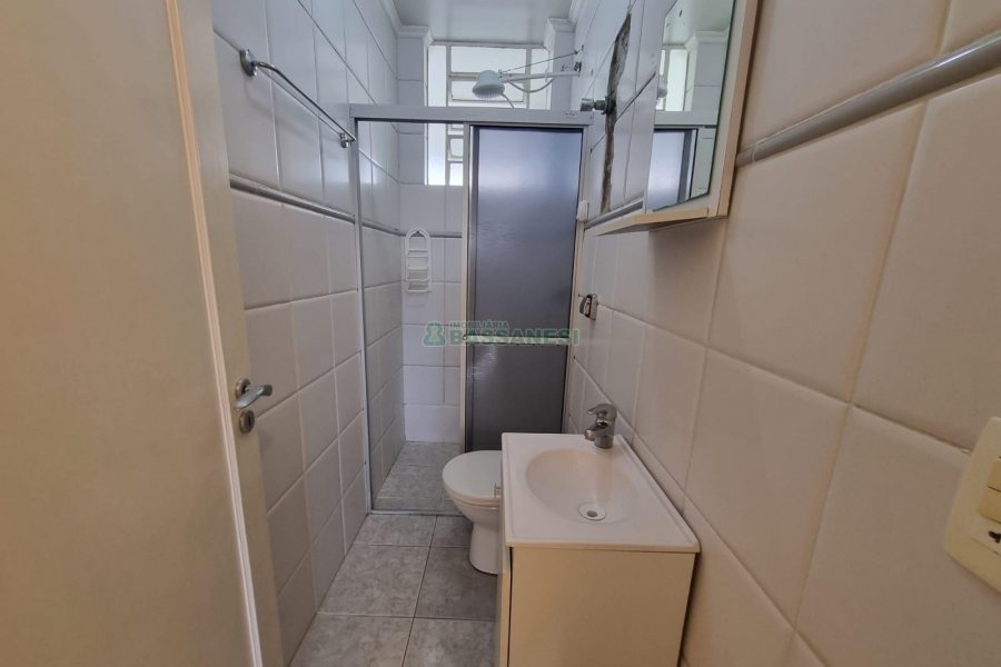 Apartamento com 94m², 2 dormitórios, 1 vaga, no bairro São Pelegrino em Caxias do Sul para Alugar