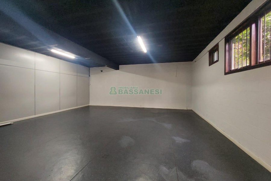 Loja com 260m², no bairro Vinhedos em Caxias do Sul para Alugar