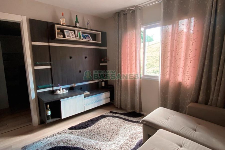 Apartamento com 52m², 2 dormitórios, 3 vagas, no bairro Treviso em Caxias do Sul para Comprar