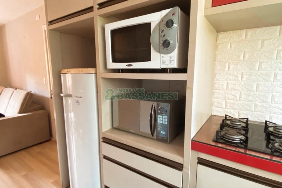 Apartamento com 52m², 2 dormitórios, 3 vagas, no bairro Treviso em Caxias do Sul para Comprar