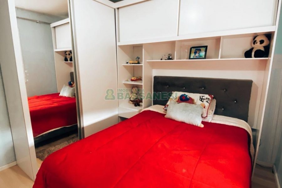 Apartamento com 52m², 2 dormitórios, 3 vagas, no bairro Treviso em Caxias do Sul para Comprar