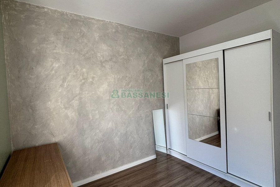 Sobrado Mobiliado com 85m², 2 dormitórios, 2 vagas, no bairro São Luiz em Caxias do Sul para Alugar