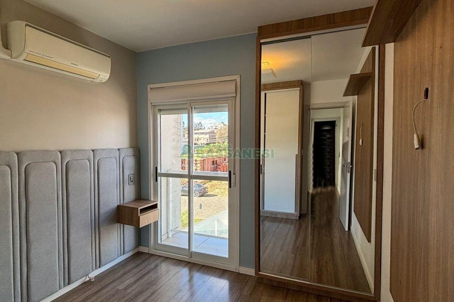 Sobrado Mobiliado com 85m², 2 dormitórios, 2 vagas, no bairro São Luiz em Caxias do Sul para Alugar