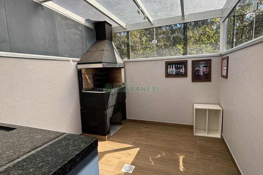 Sobrado Mobiliado com 85m², 2 dormitórios, 2 vagas, no bairro São Luiz em Caxias do Sul para Alugar