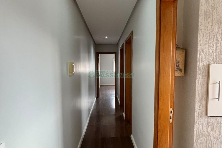 Apto Mobiliado com 75m², 2 dormitórios, 1 vaga, no bairro Desvio Rizzo em Caxias do Sul para Alugar