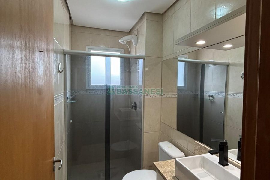 Apto Mobiliado com 75m², 2 dormitórios, 1 vaga, no bairro Desvio Rizzo em Caxias do Sul para Alugar