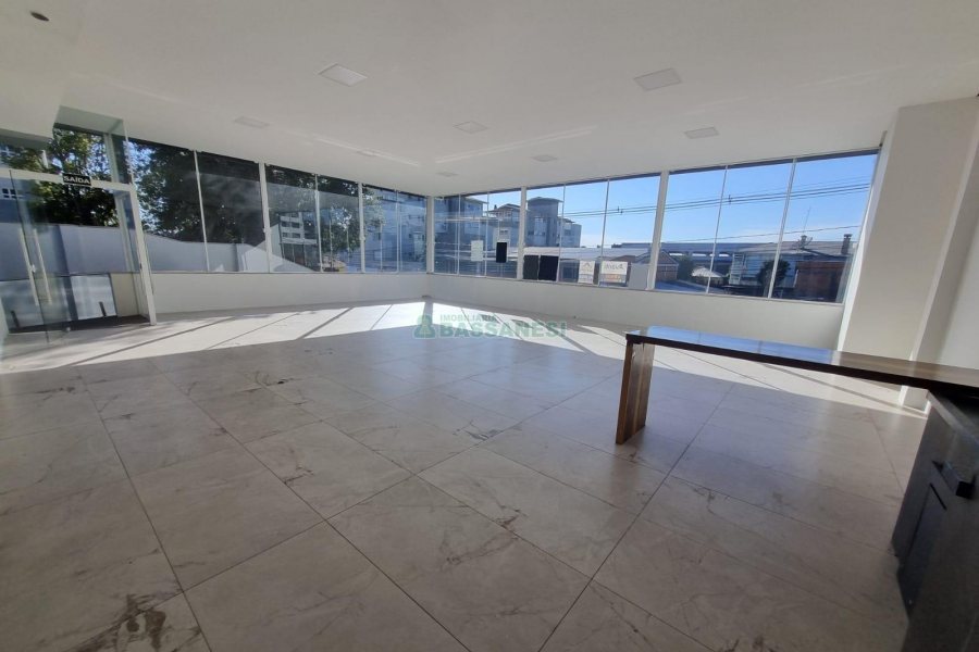 Casa com 377m², 4 dormitórios, 5 vagas, no bairro Bela Vista em Caxias do Sul para Alugar ou Comprar