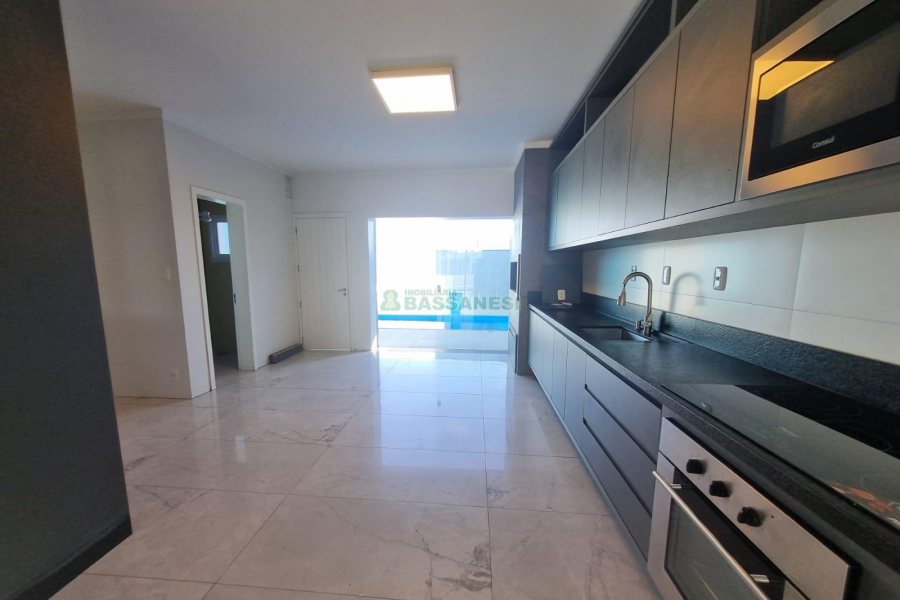 Casa com 377m², 4 dormitórios, 5 vagas, no bairro Bela Vista em Caxias do Sul para Alugar ou Comprar