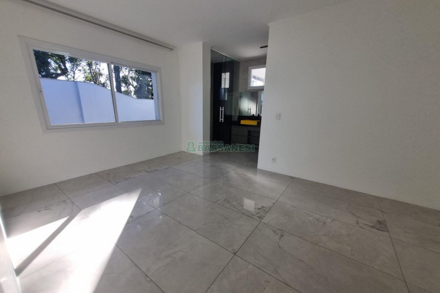 Casa com 377m², 4 dormitórios, 5 vagas, no bairro Bela Vista em Caxias do Sul para Alugar ou Comprar