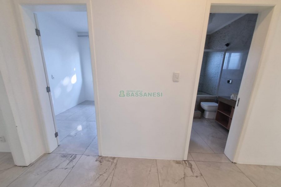 Casa com 377m², 4 dormitórios, 5 vagas, no bairro Bela Vista em Caxias do Sul para Alugar ou Comprar