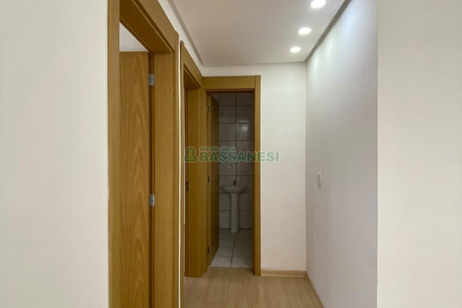 Apartamento com 44m², 2 dormitórios, 1 vaga, no bairro Nossa Senhora das Graças em Caxias do Sul para Comprar