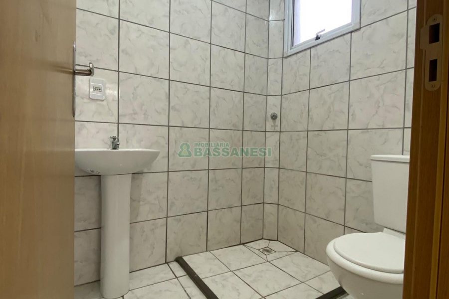 Apartamento com 44m², 2 dormitórios, 1 vaga, no bairro Nossa Senhora das Graças em Caxias do Sul para Comprar