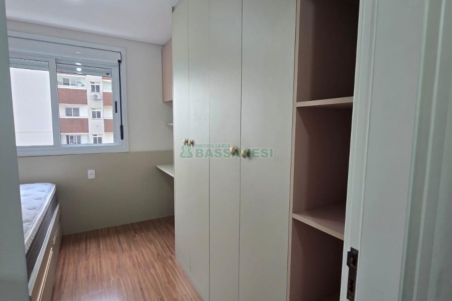 Apto Mobiliado com 112m², 2 dormitórios, 1 vaga, no bairro Lourdes em Caxias do Sul para Alugar