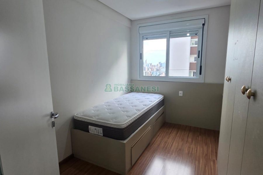 Apto Mobiliado com 112m², 2 dormitórios, 1 vaga, no bairro Lourdes em Caxias do Sul para Alugar