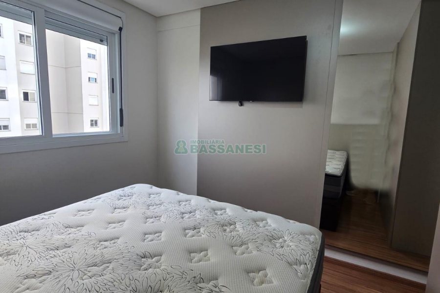 Apto Mobiliado com 112m², 2 dormitórios, 1 vaga, no bairro Lourdes em Caxias do Sul para Alugar