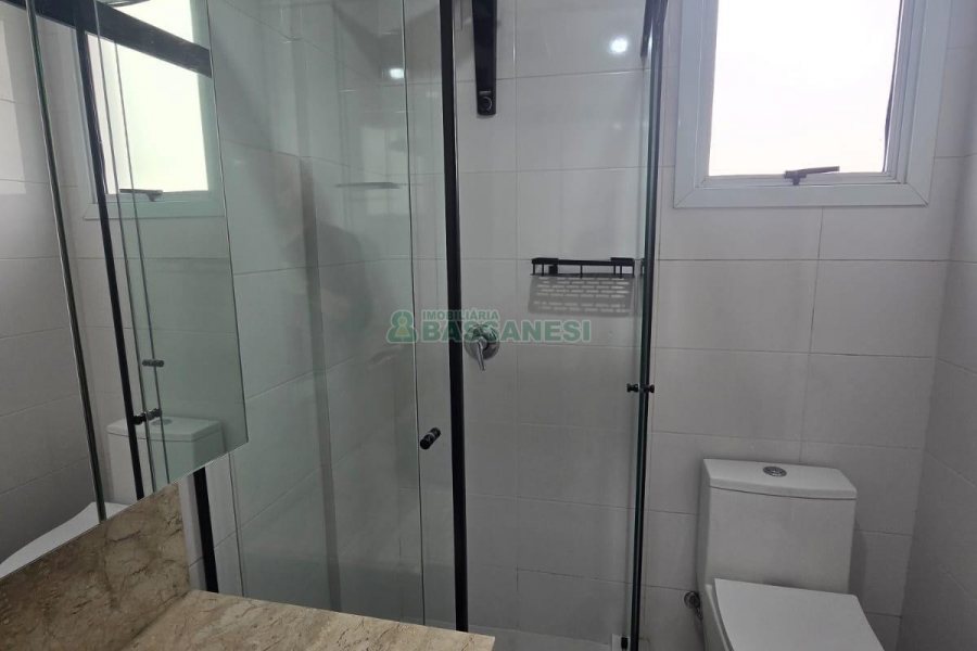 Apto Mobiliado com 112m², 2 dormitórios, 1 vaga, no bairro Lourdes em Caxias do Sul para Alugar