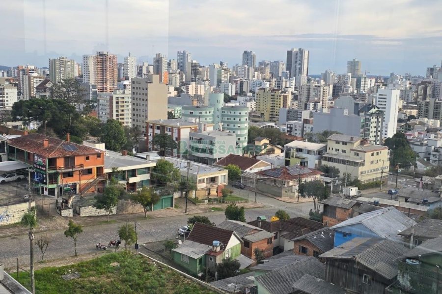 Apto Mobiliado com 112m², 2 dormitórios, 1 vaga, no bairro Lourdes em Caxias do Sul para Alugar