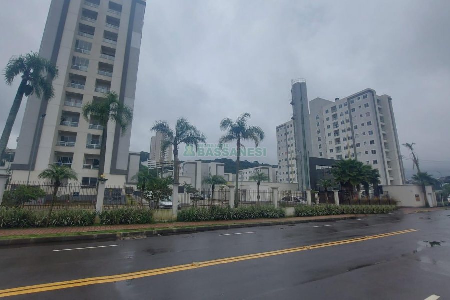 Apartamento com 42m², 2 dormitórios, 1 vaga, no bairro Panazzolo em Caxias do Sul para Alugar
