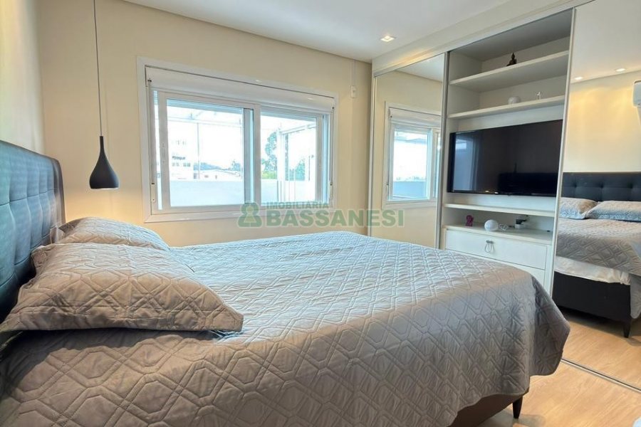 Apto Mobiliado com 173m², 1 dormitório, 2 vagas, no bairro Charqueadas em Caxias do Sul para Alugar