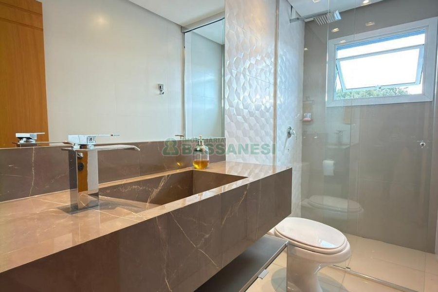 Apto Mobiliado com 173m², 1 dormitório, 2 vagas, no bairro Charqueadas em Caxias do Sul para Alugar