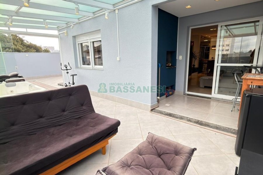 Apto Mobiliado com 173m², 1 dormitório, 2 vagas, no bairro Charqueadas em Caxias do Sul para Alugar