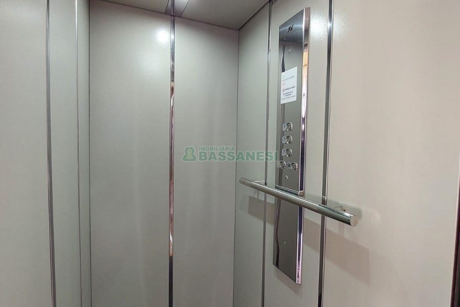 Casa com 120m², 3 dormitórios, 1 vaga, no bairro Cruzeiro em Caxias do Sul para Alugar