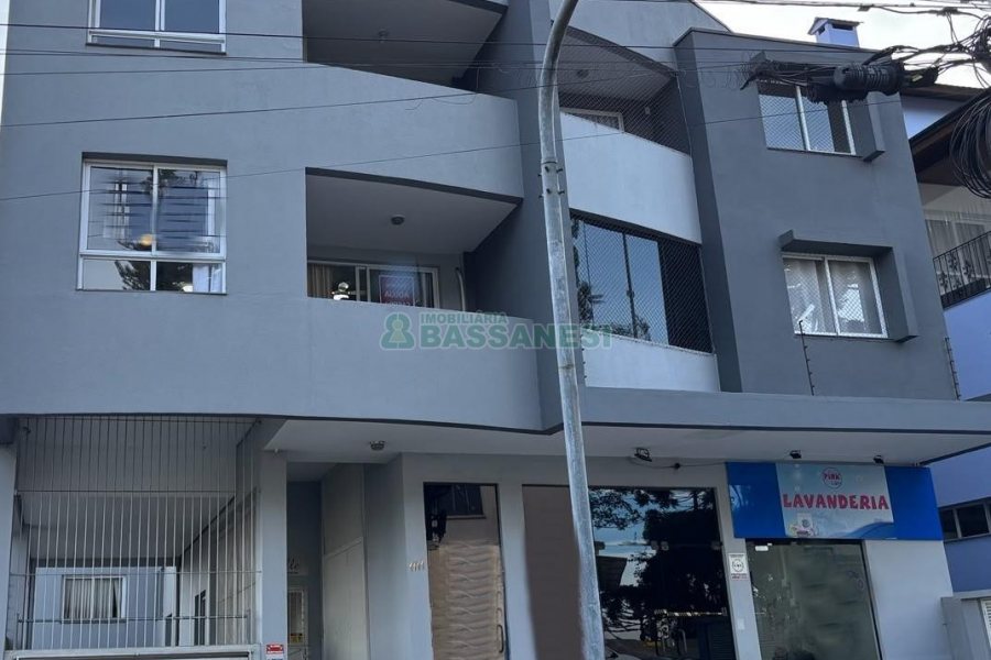 Apartamento com 74m², 2 dormitórios, 1 vaga, no bairro Petrópolis em Caxias do Sul para Alugar