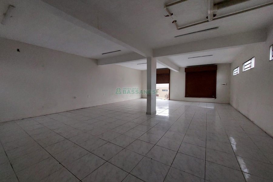 Loja com 90m², no bairro Centenário em Caxias do Sul para Alugar