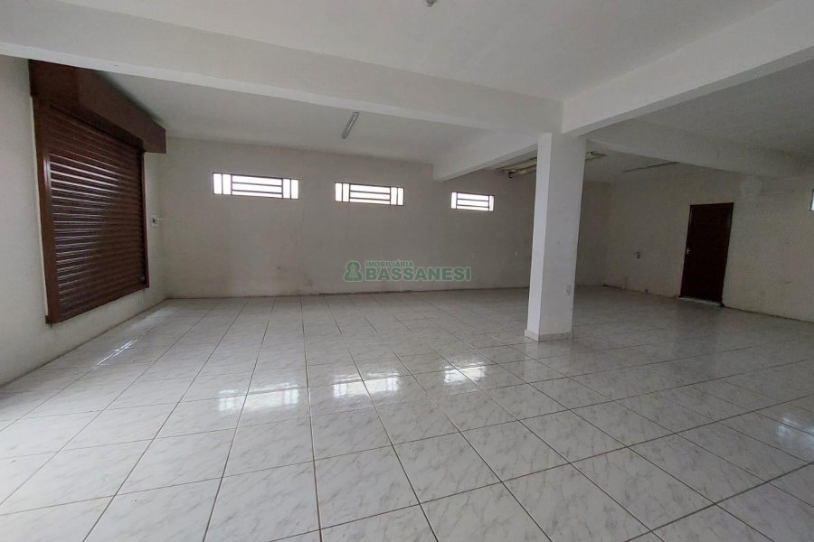 Loja com 90m², no bairro Centenário em Caxias do Sul para Alugar