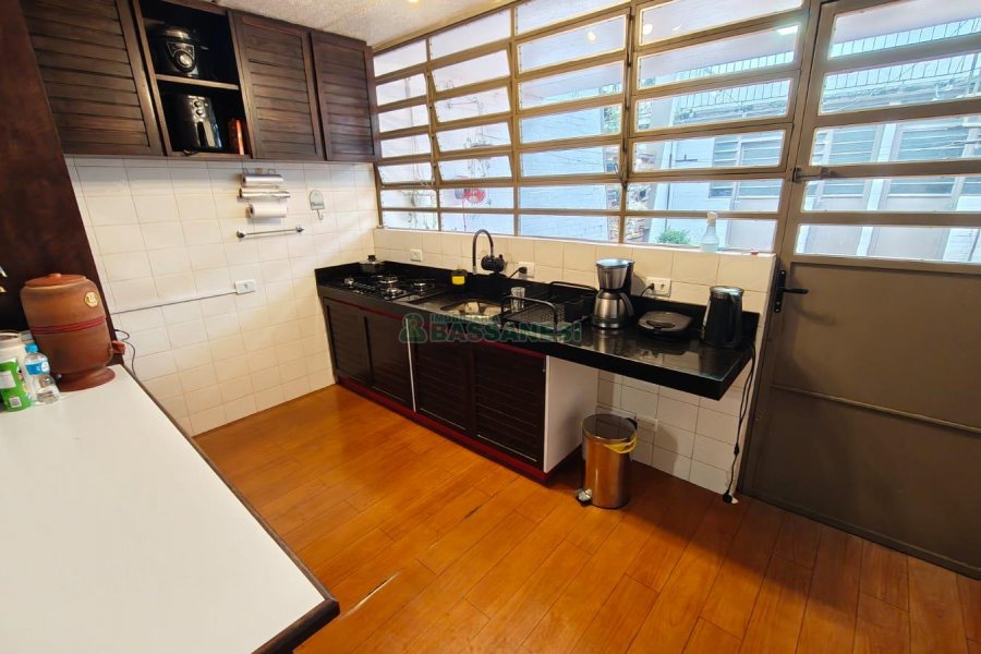 Casa com 154m², 3 dormitórios, no bairro Jardelino Ramos em Caxias do Sul para Comprar