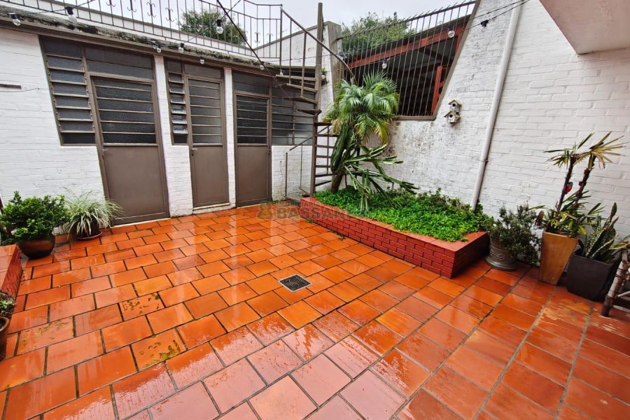 Casa com 154m², 3 dormitórios, no bairro Jardelino Ramos em Caxias do Sul para Comprar
