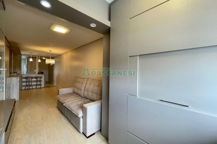 Apto Mobiliado com 83m², 2 dormitórios, 1 vaga, no bairro Jardim América em Caxias do Sul para Alugar
