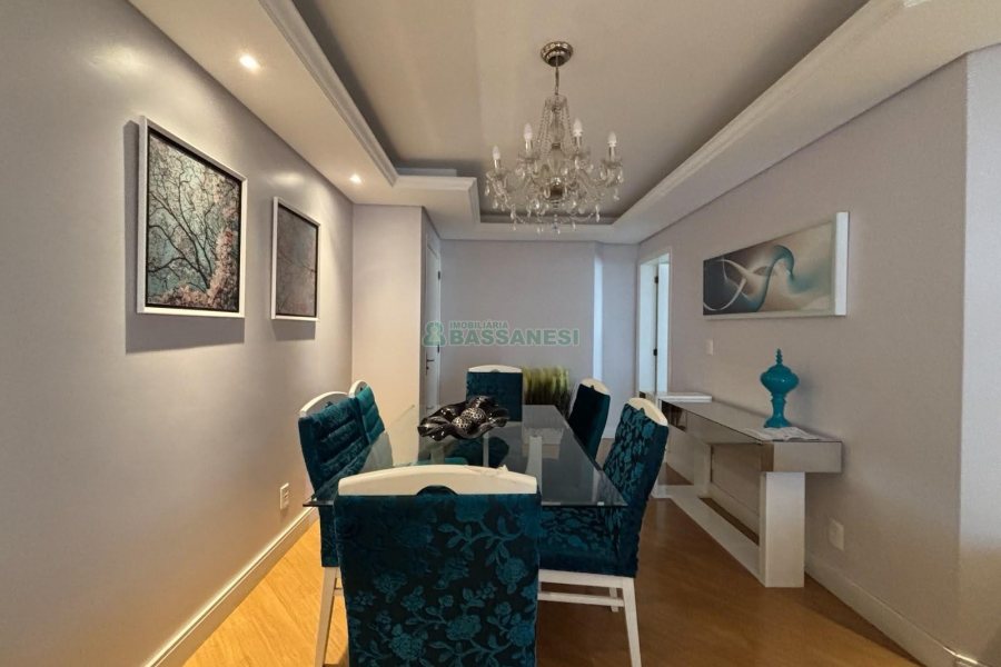 Apto Mobiliado com 126m², 3 dormitórios, 1 vaga, no bairro São Pelegrino em Caxias do Sul para Alugar